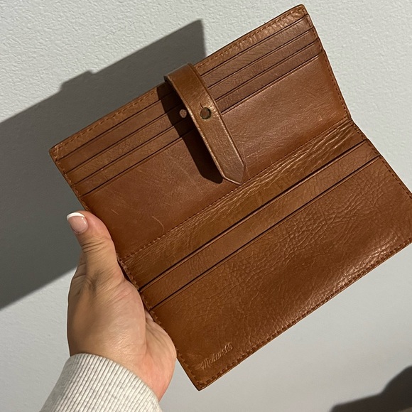 Madewell Leather Post Wallet - Picture 3 of 3